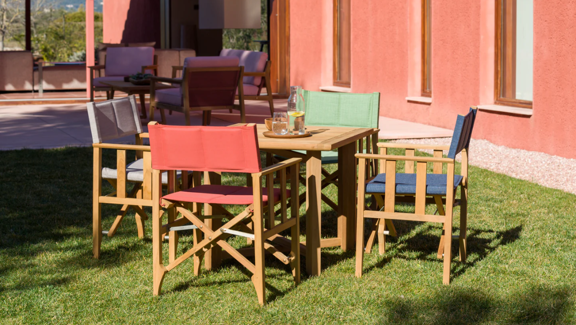 https://www.lifestylegarden.us/collections/zircon/products/zircon-teak-director-chair-blue-horizon-1-piece