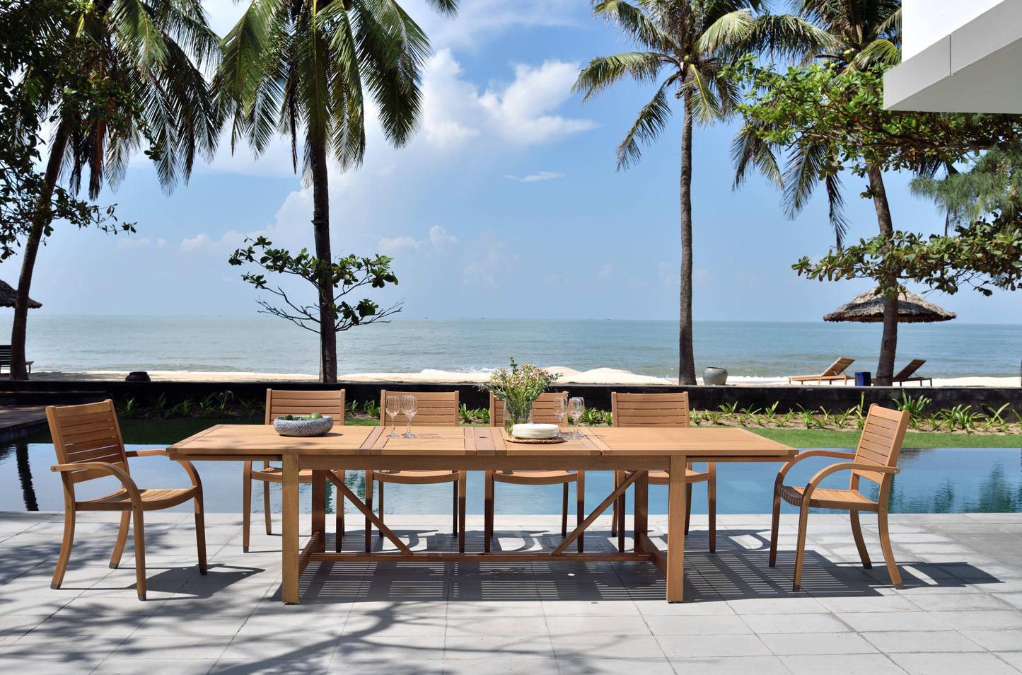Leyland Table and Catalina Stacking Armchair Dining Set