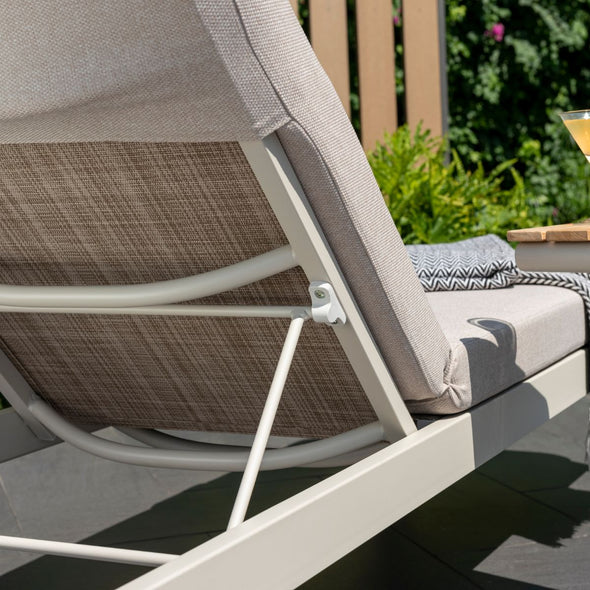 Portals Light Sun Lounger - 1pc
