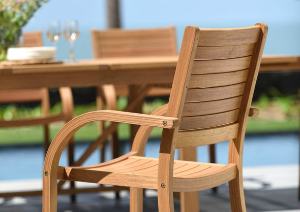 Leyland Table & 10 Catalina Stacking Armchair