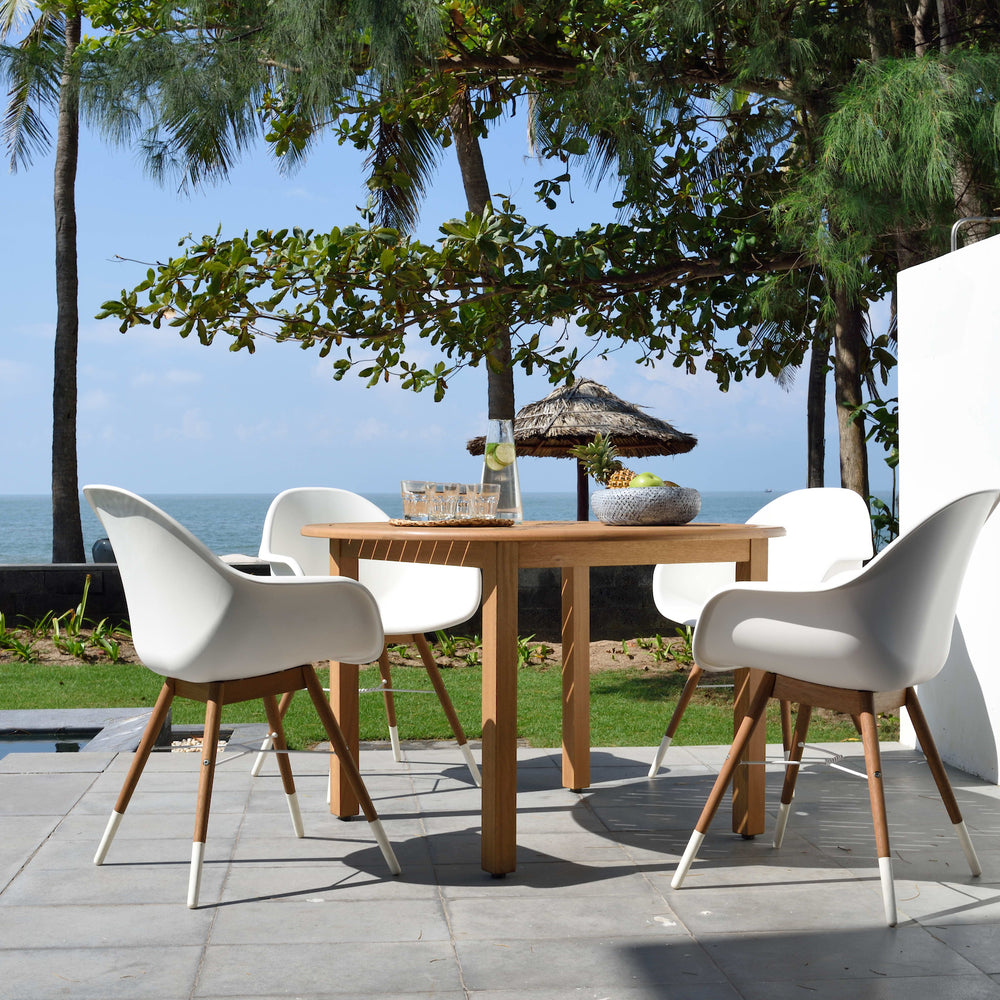
                      
                        Oldbury Round Table and 4 Chamonix Carver Armchair Dining Set
                      
                    