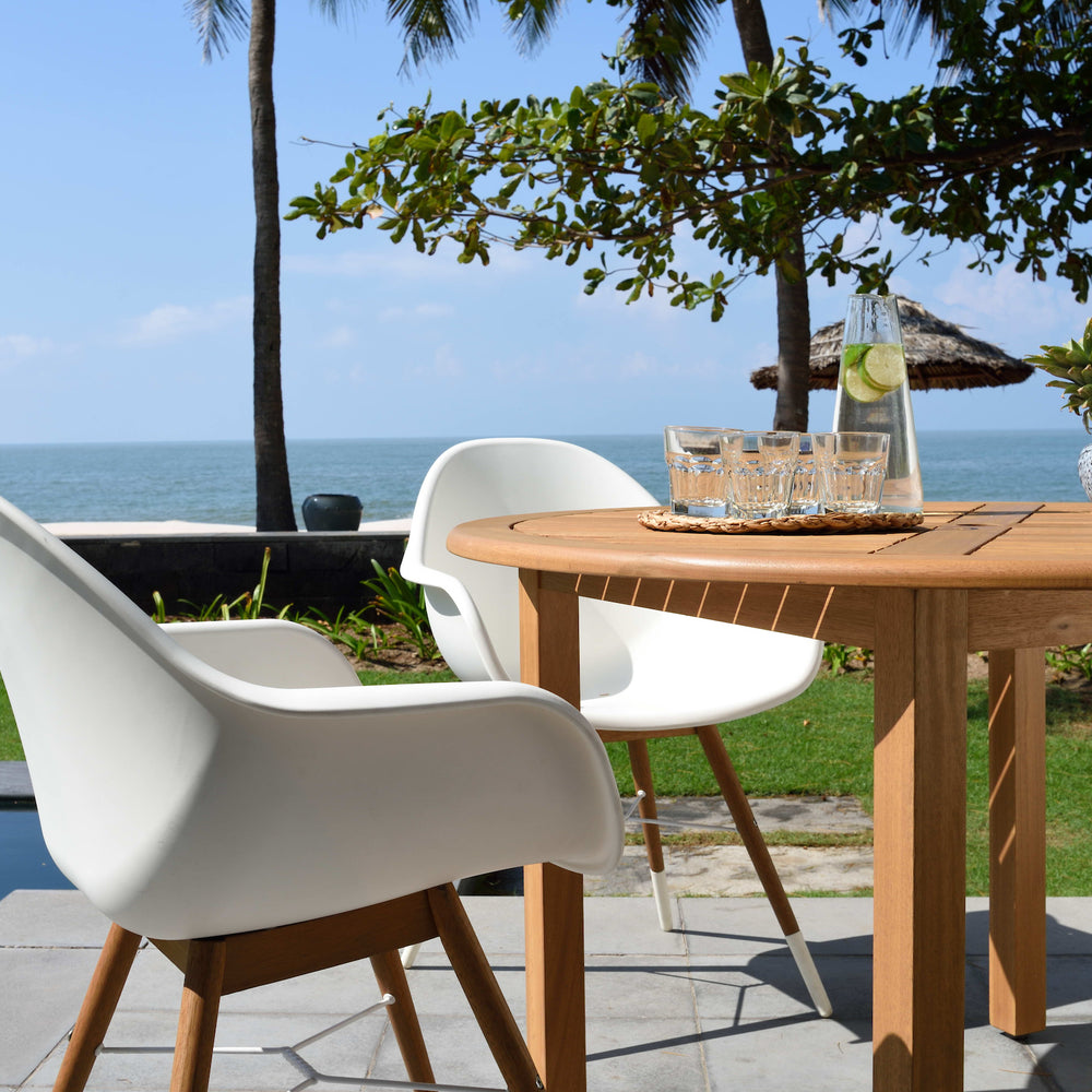 
                      
                        Oldbury Round Table and 4 Chamonix Carver Armchair Dining Set
                      
                    