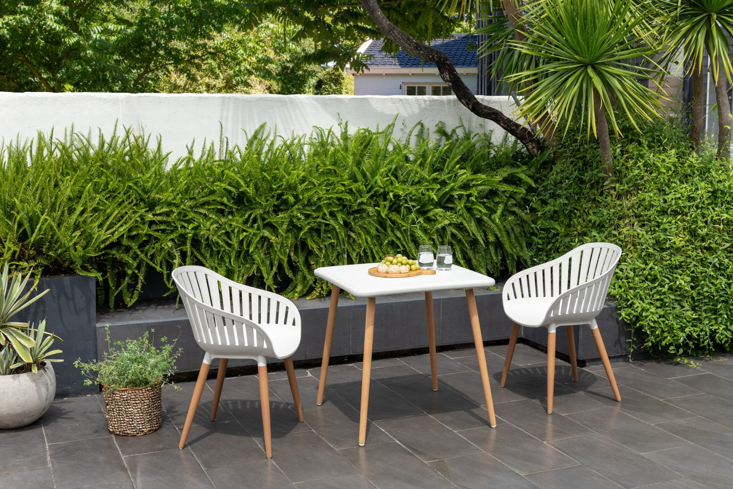 Nassau Square Table – White Social Plastic®