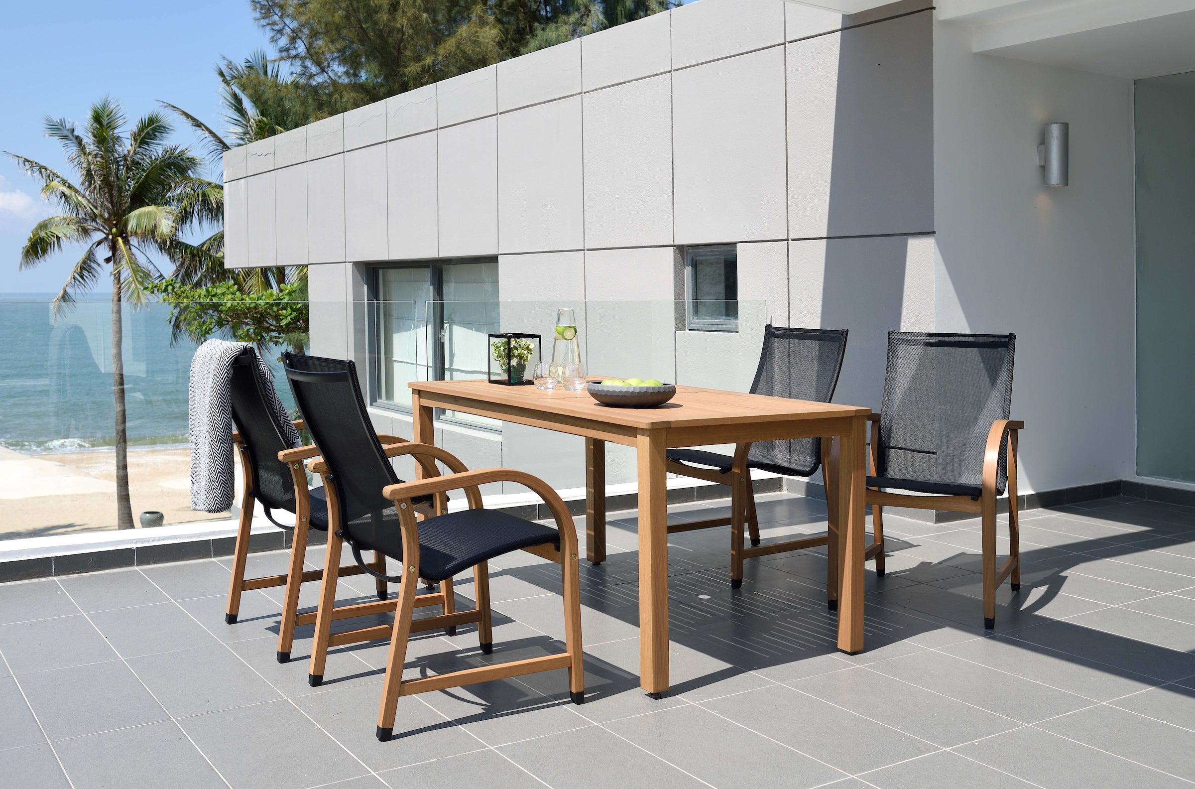 Manhattan dining shop set